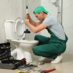 How much does a plumber charge to unclog a toilet?